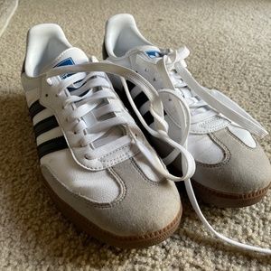 Vegan Adidas sambas (white)